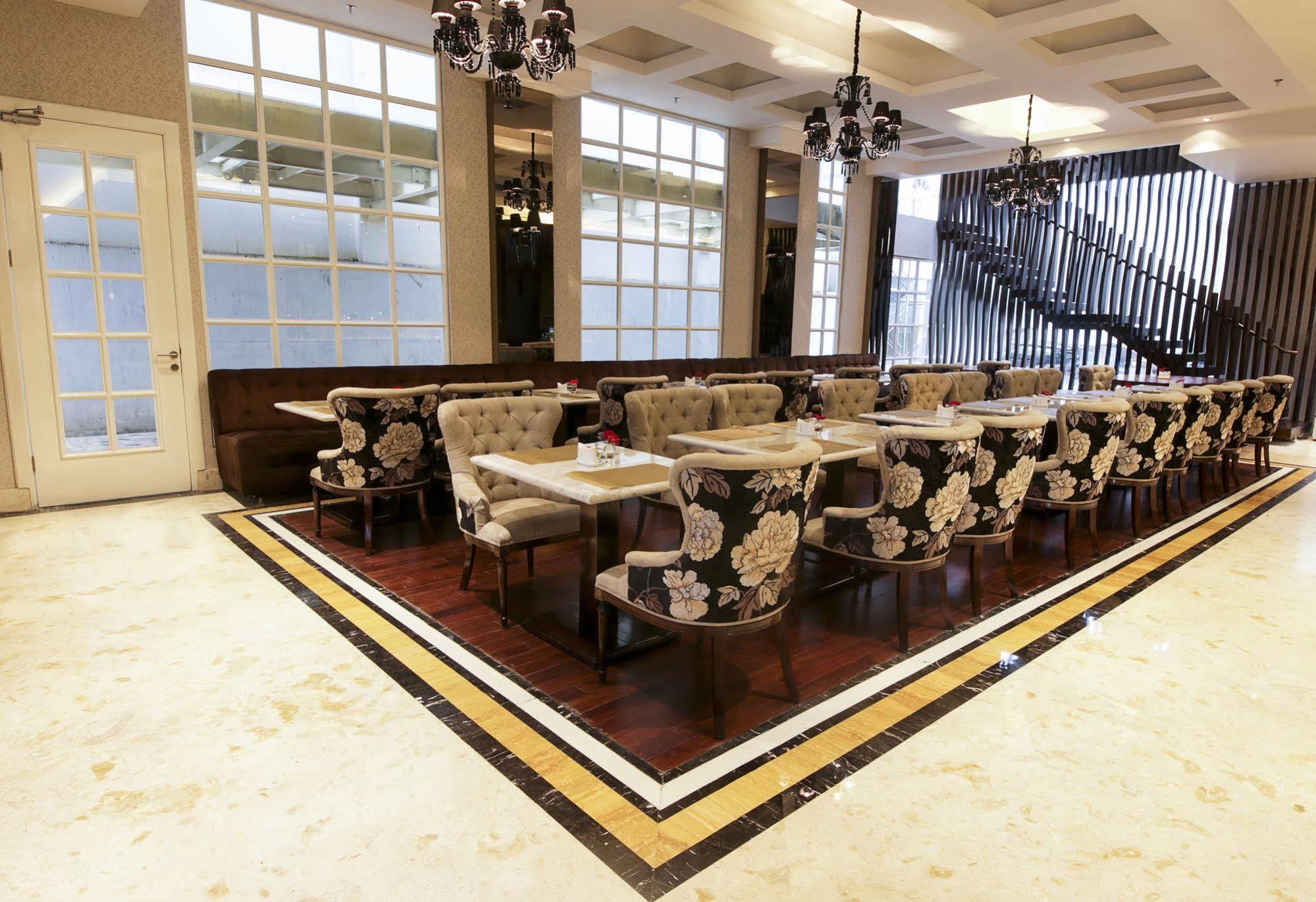 ซินนามอน โฮเต็ล บูทิก ซาเรียะห์ Hotel Tutugan ภายนอก รูปภาพ