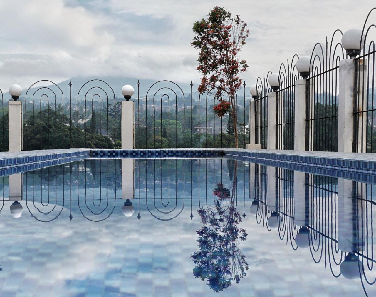 ซินนามอน โฮเต็ล บูทิก ซาเรียะห์ Hotel Tutugan ภายนอก รูปภาพ